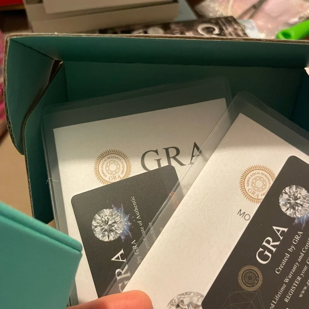 GRA Certified‎ Moissanite of Stud Earrings 4CT